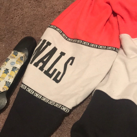 Sweatshirt - Picture 2 of 3